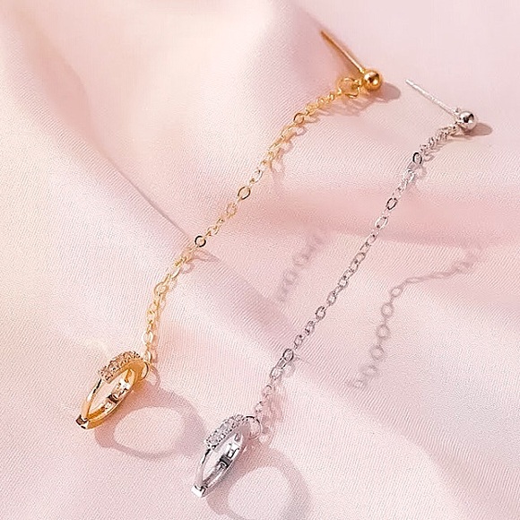 ⚜️[𝟯/$𝟭𝟴]⚜️CZ Gold Paved Double Stud Chained Earring NEW - Picture 5 of 7